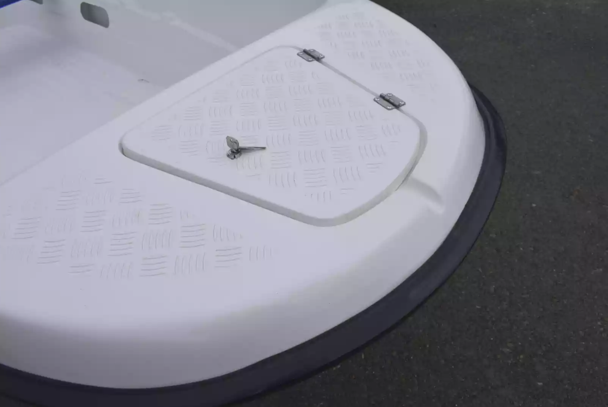 Стеклопластиковая лодка Пингвин New (тримаран) в Нефтекамске