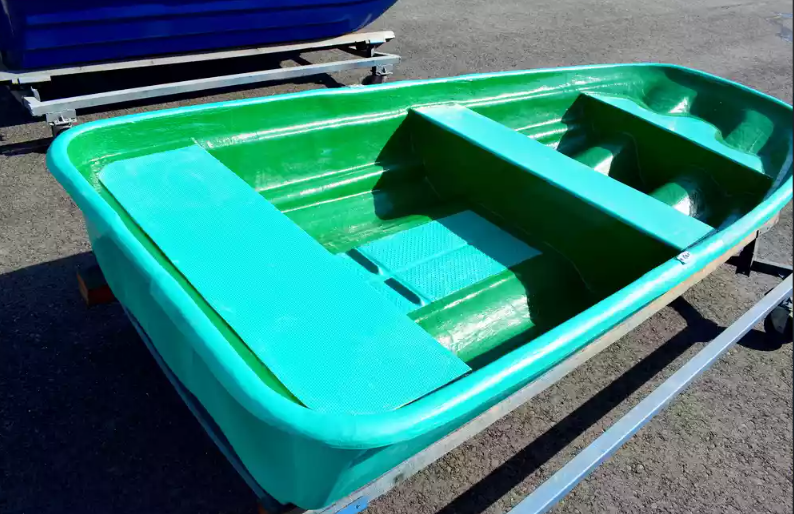 Стеклопластиковая лодка Старт (тримаран) в Нефтекамске