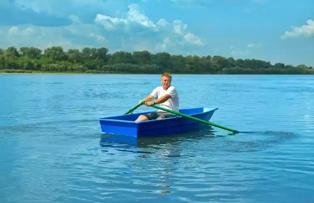 Стеклопластиковая лодка Малютка в Нефтекамске