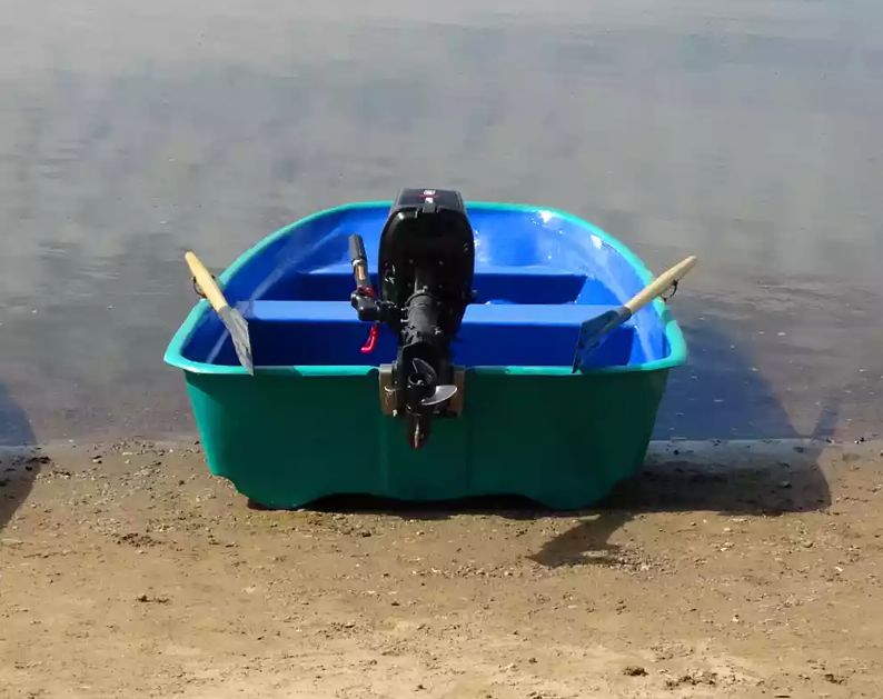 Стеклопластиковая лодка Старт (тримаран) в Нефтекамске