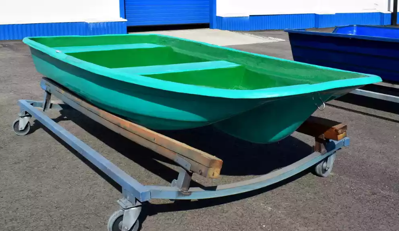Стеклопластиковая лодка Старт (тримаран) в Нефтекамске