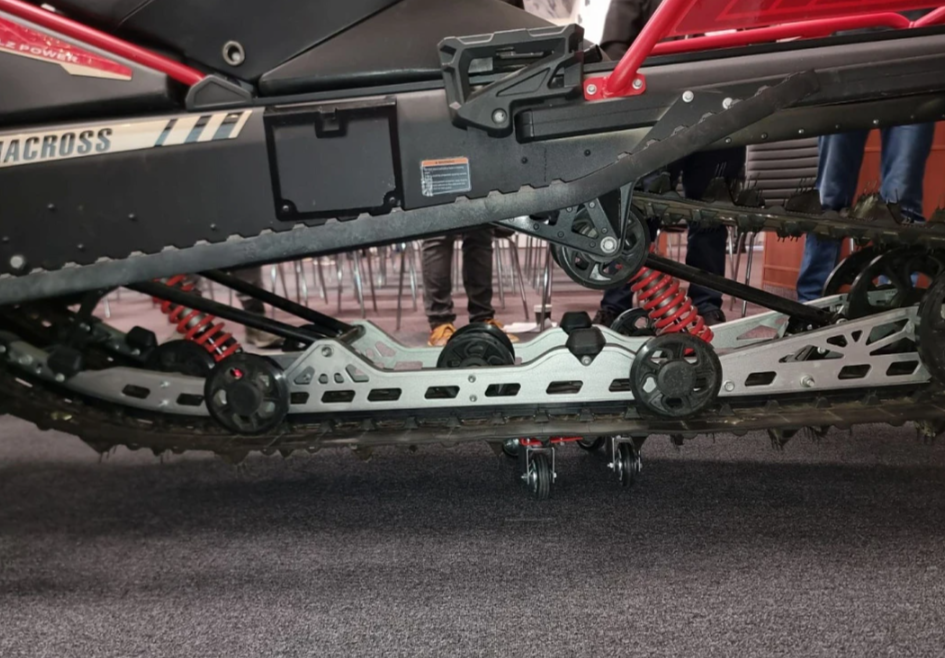 Снегоход AODES Siberiacross 1000 WT 508mm LCD 6.8 в Нефтекамске