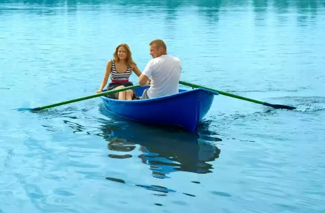 Стеклопластиковая лодка Дельфин в Нефтекамске