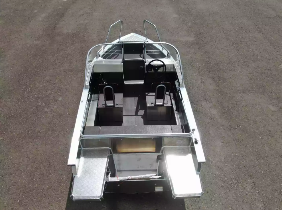 Алюминиевая лодка  Неман-400 DCM NEW в Нефтекамске