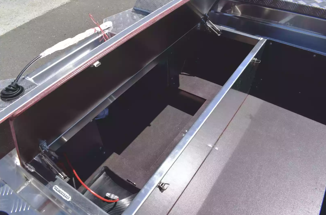 Алюминиевая лодка Wyatboat-390 DCM в Нефтекамске