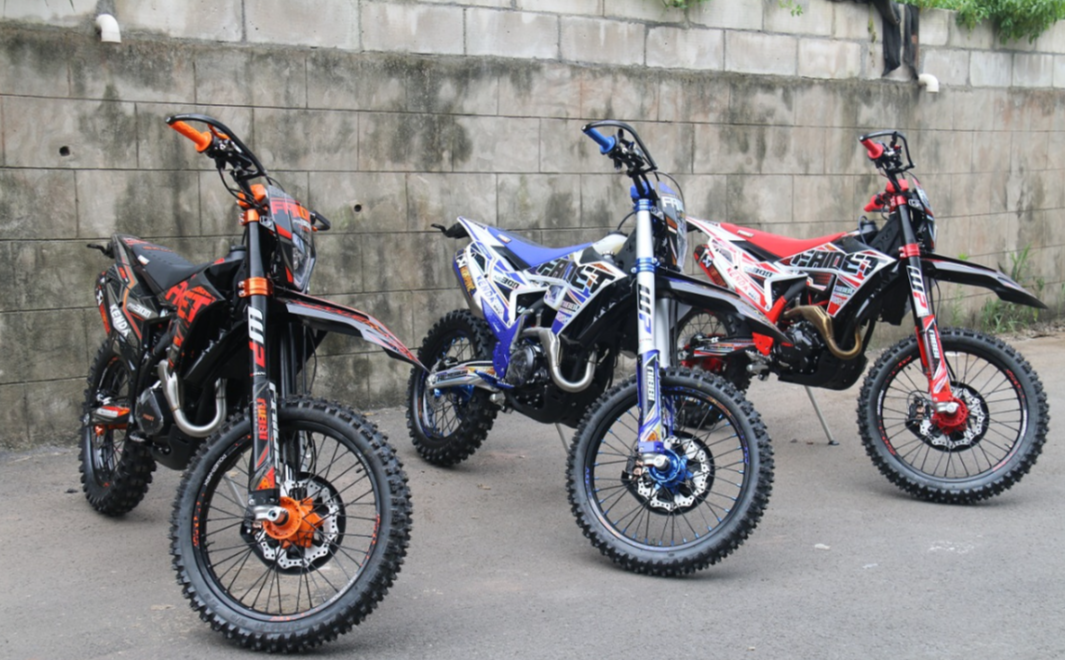 Кроссовый мотоцикл FAIDET NC300S ULTRA WP в Нефтекамске