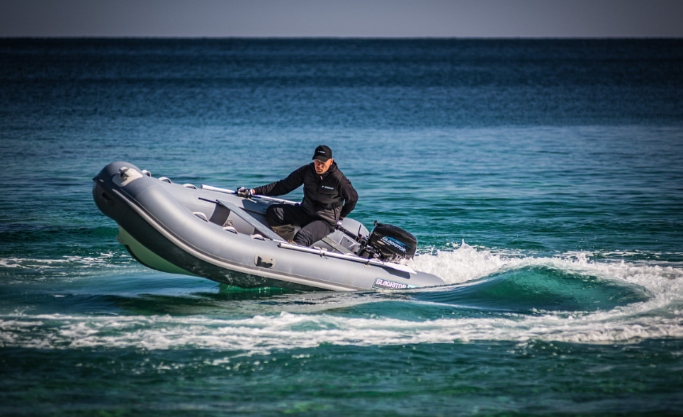 Лодка GLADIATOR RIB380AL в Нефтекамске