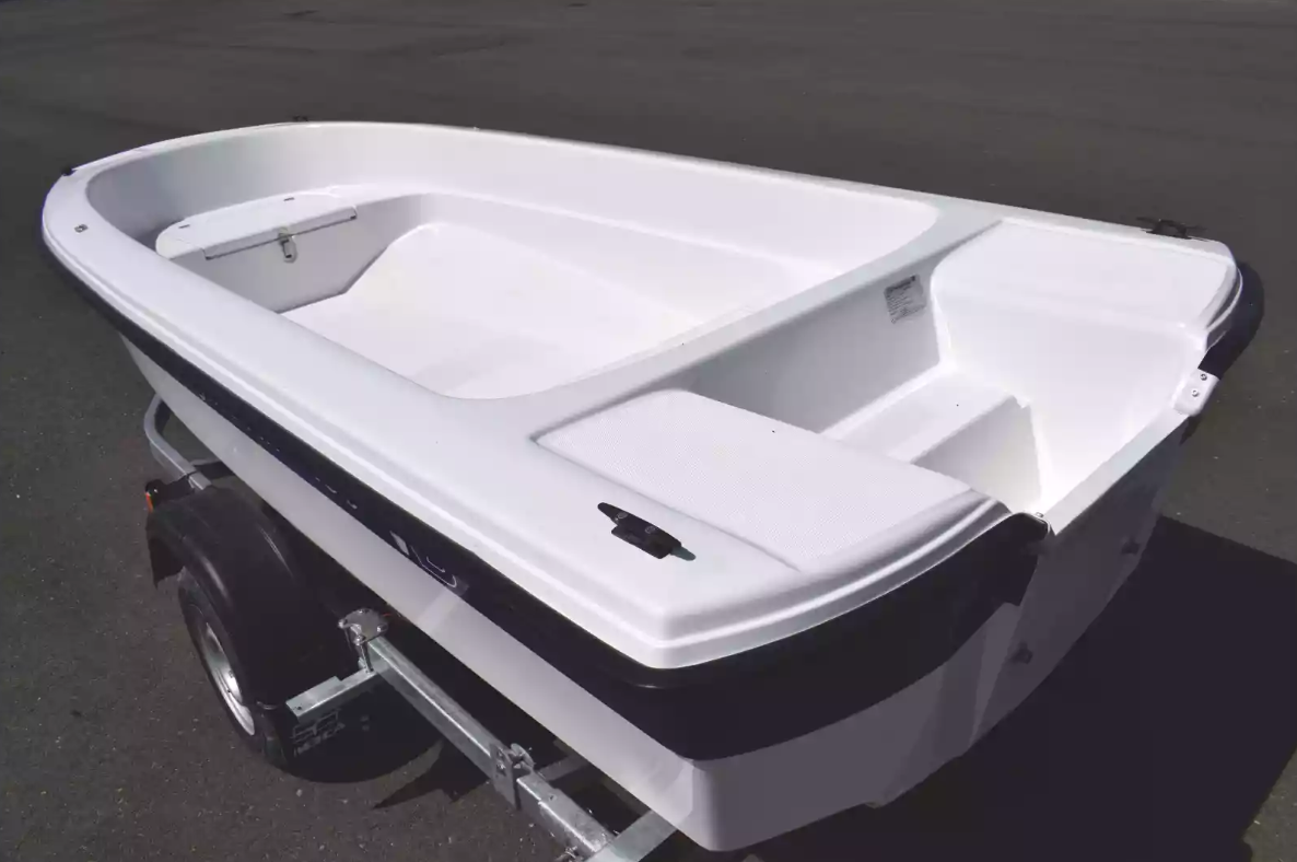 Стеклопластиковая лодка Wyatboat 430 тримаран в Нефтекамске