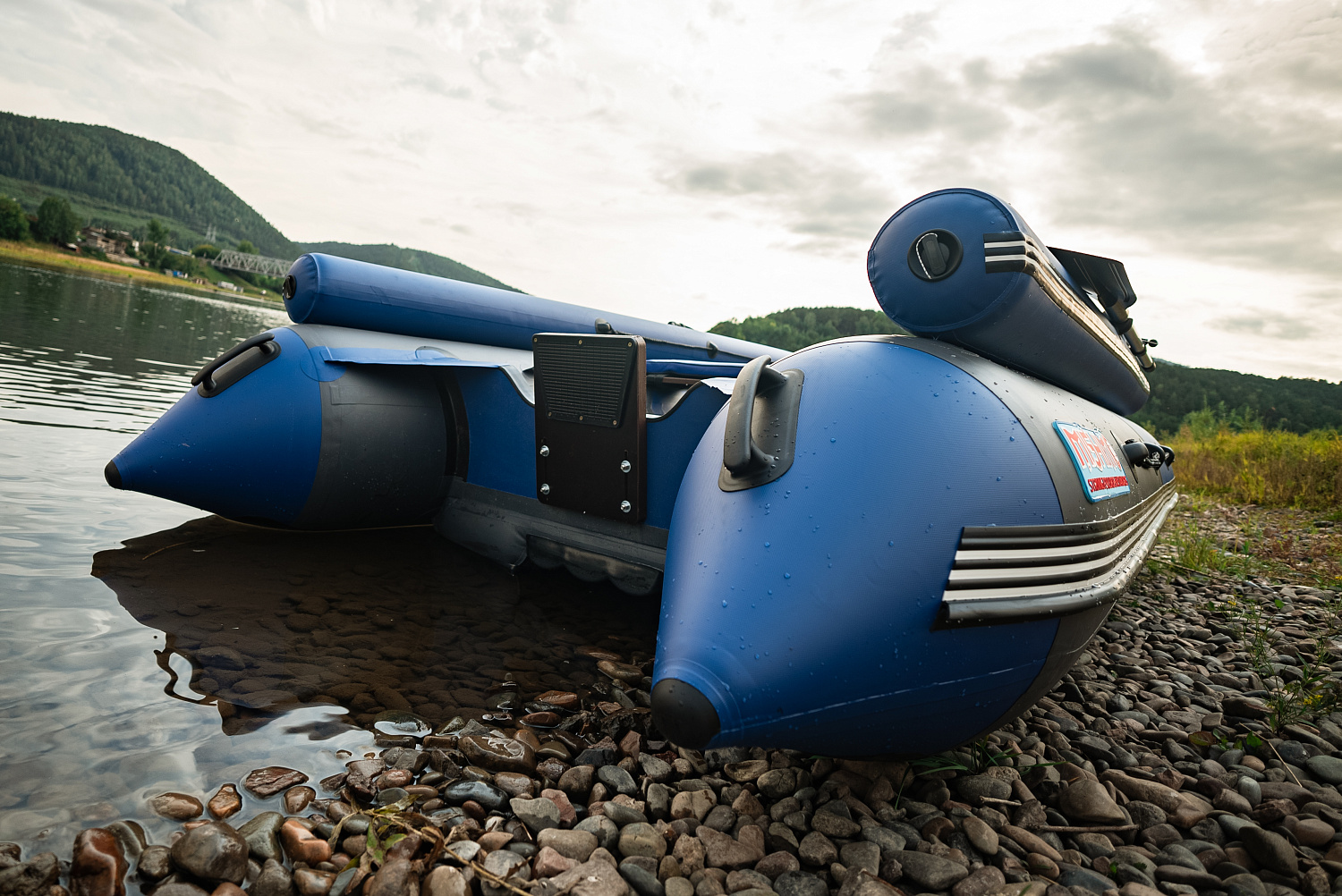 Лодка MISHIMO RIVER FJET PRO 430  под водомет в Нефтекамске