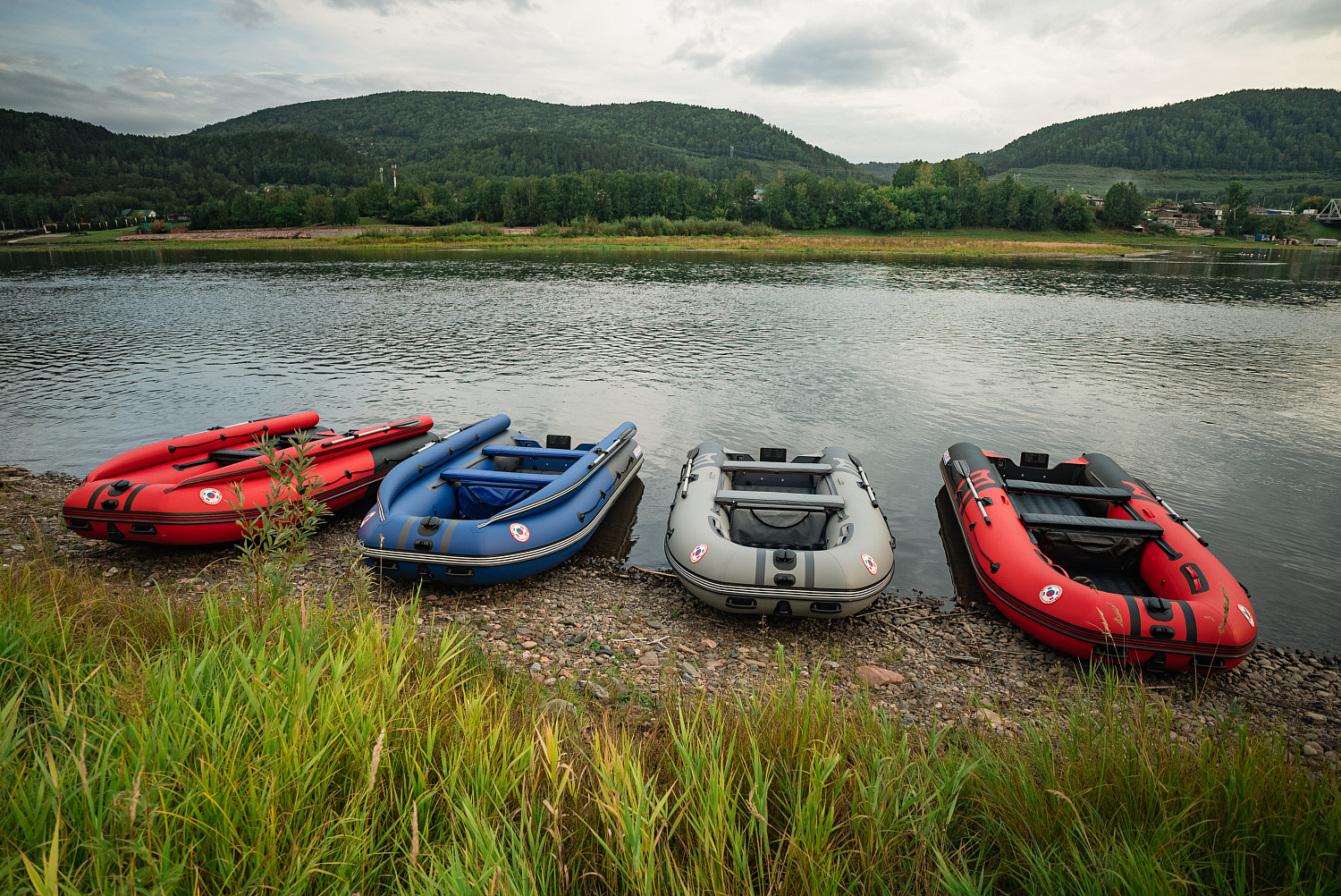 Лодка MISHIMO RIVER FJET PRO 430  под водомет в Нефтекамске