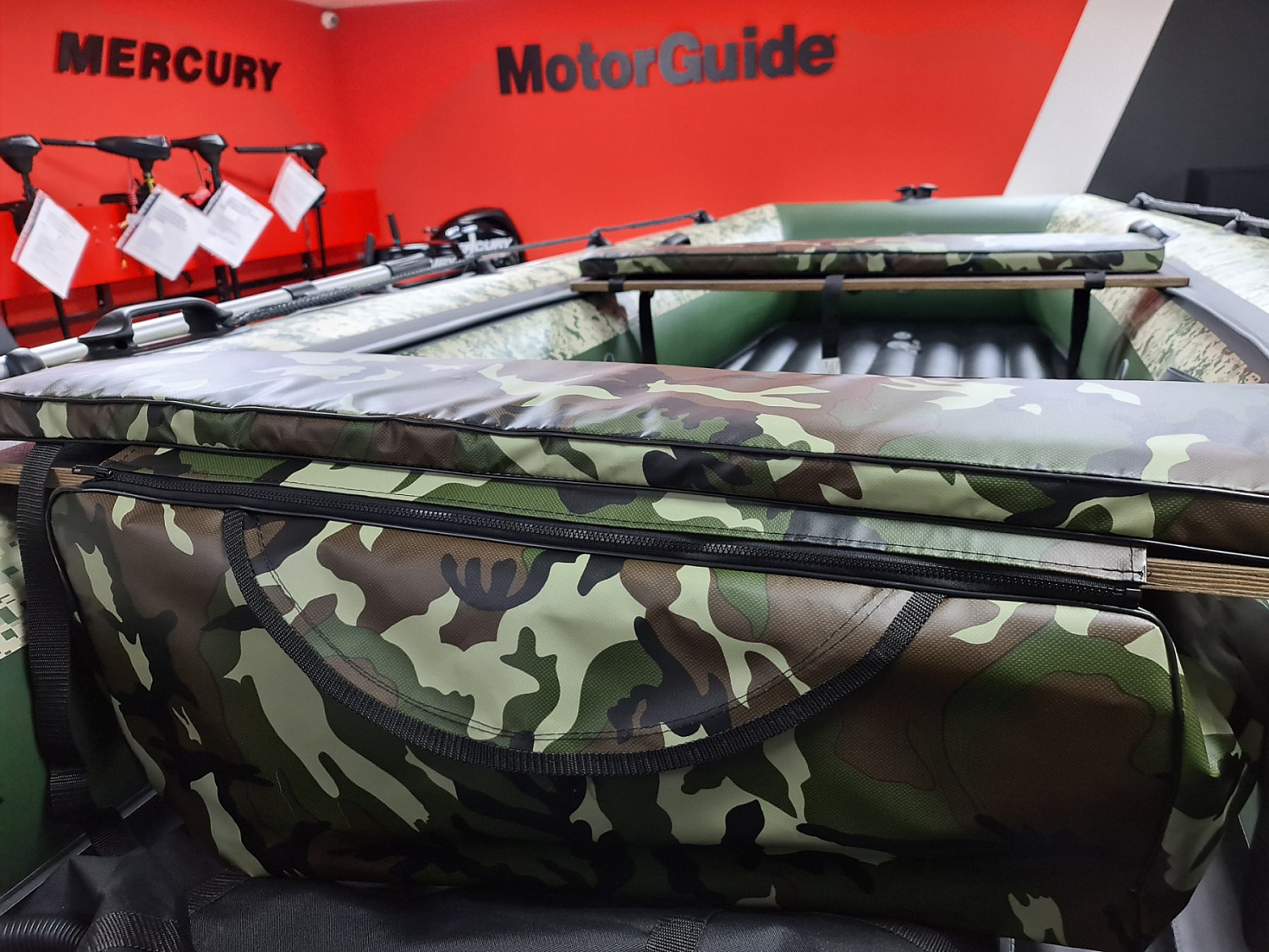 КОМПЛЕКТ МЯГКИХ НАКЛАДОК С СУМКОЙ ДЛЯ ЛОДОК 80Х20 КАМУФЛЯЖ в Нефтекамске